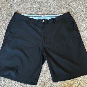 Peter Millar black hybrid shorts size 38